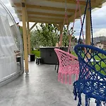 Cupola Glamping Dome 塞拉耶佛