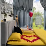 Cupola Glamping Dome