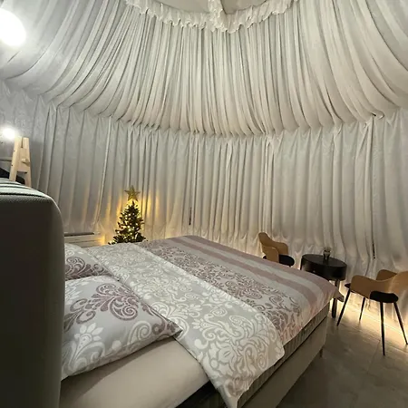 Cupola Glamping Dome