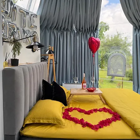 Cupola Glamping Dome