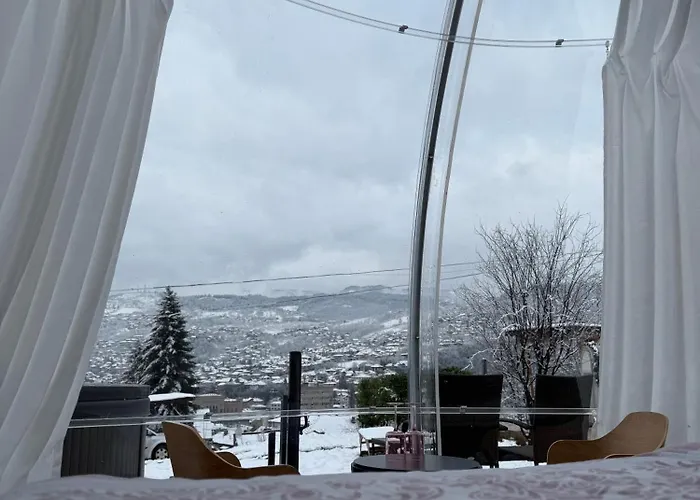 Cupola Glamping Dome *